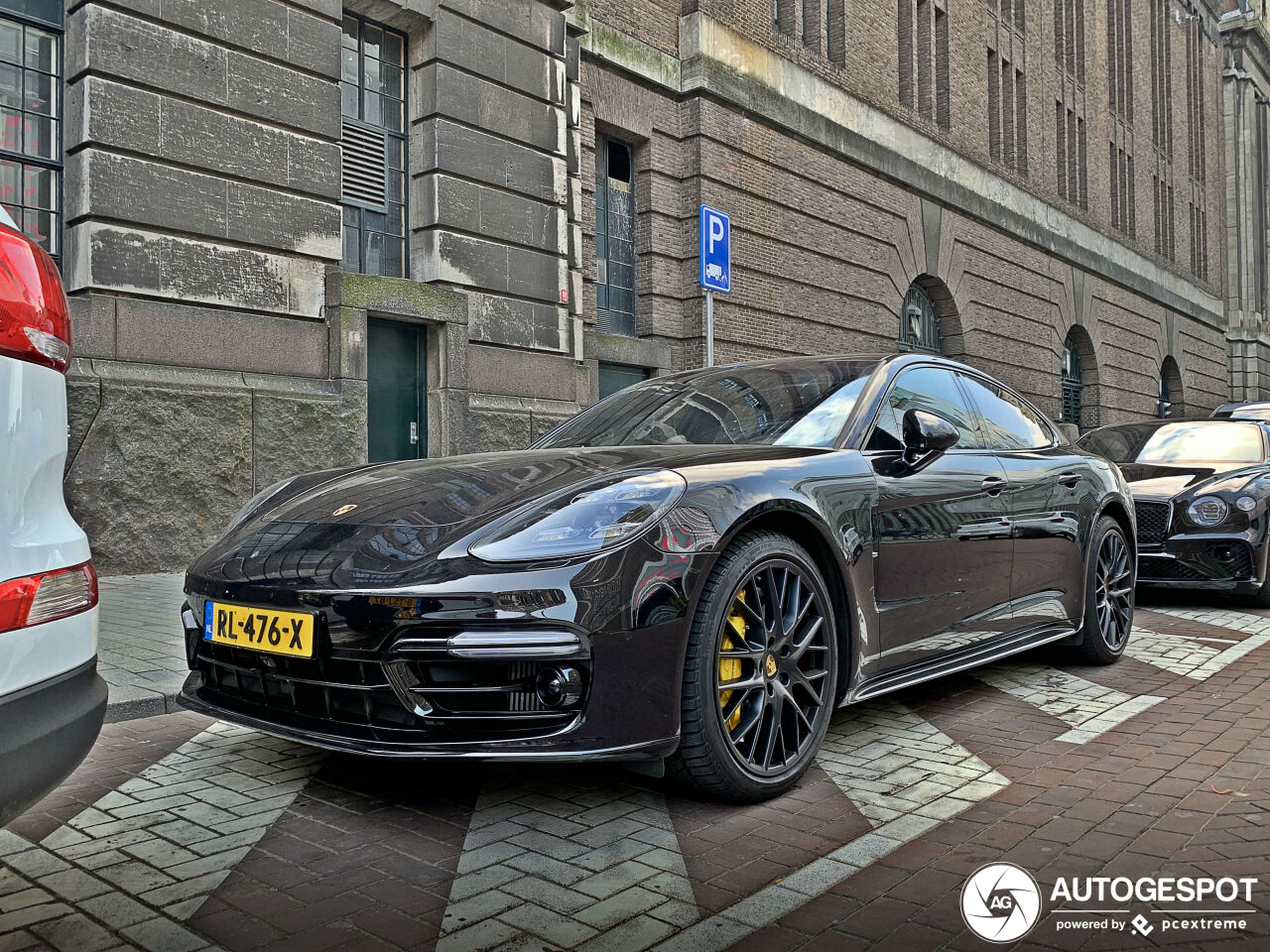 Porsche 971 Panamera Turbo S E-Hybrid