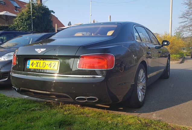 Bentley Flying Spur V8