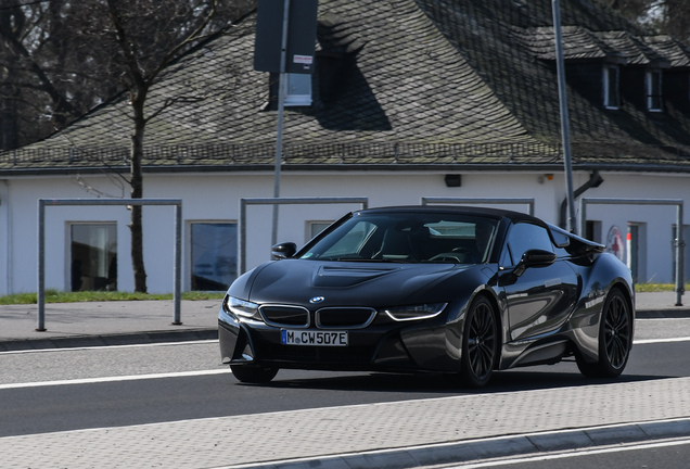 BMW i8 Roadster