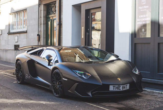 Lamborghini Aventador LP750-4 SuperVeloce Roadster