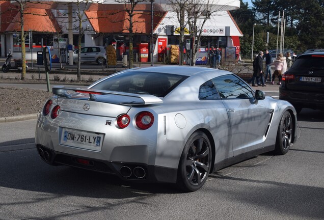 Nissan GT-R