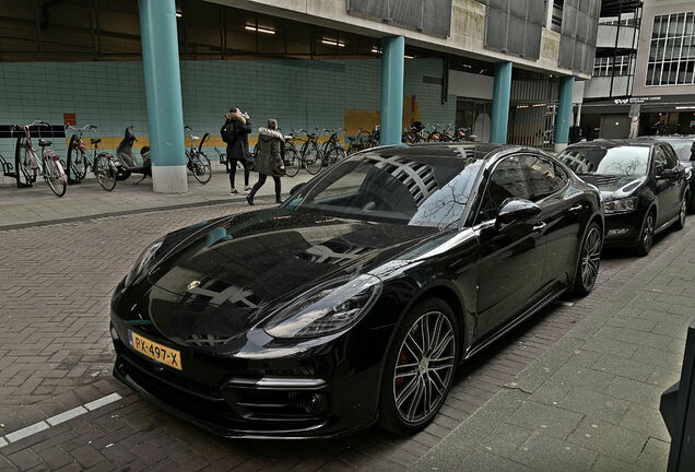 Porsche 971 Panamera Turbo