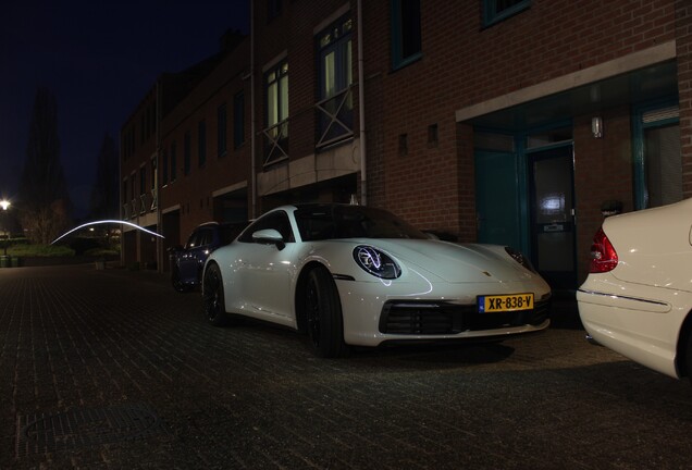 Porsche 992 Carrera 4S