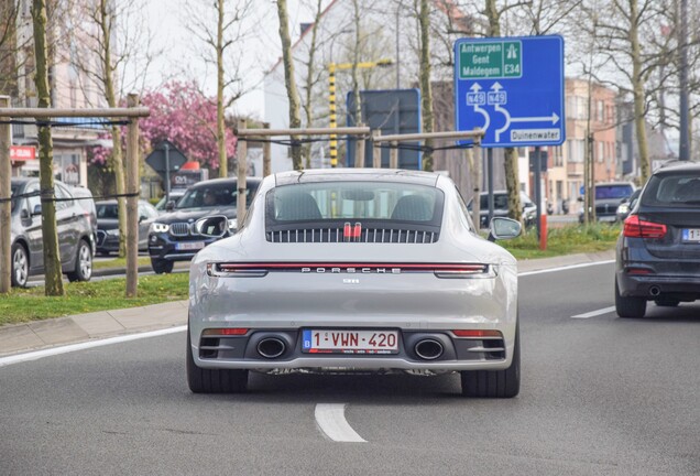 Porsche 992 Carrera 4S