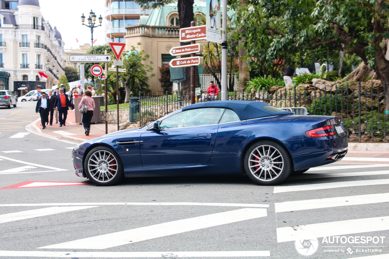 Aston Martin DB9 Volante