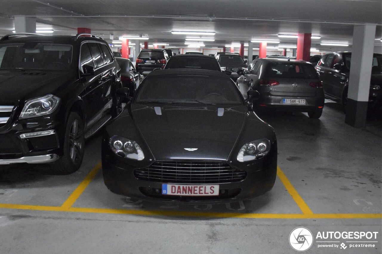 Aston Martin V8 Vantage Roadster