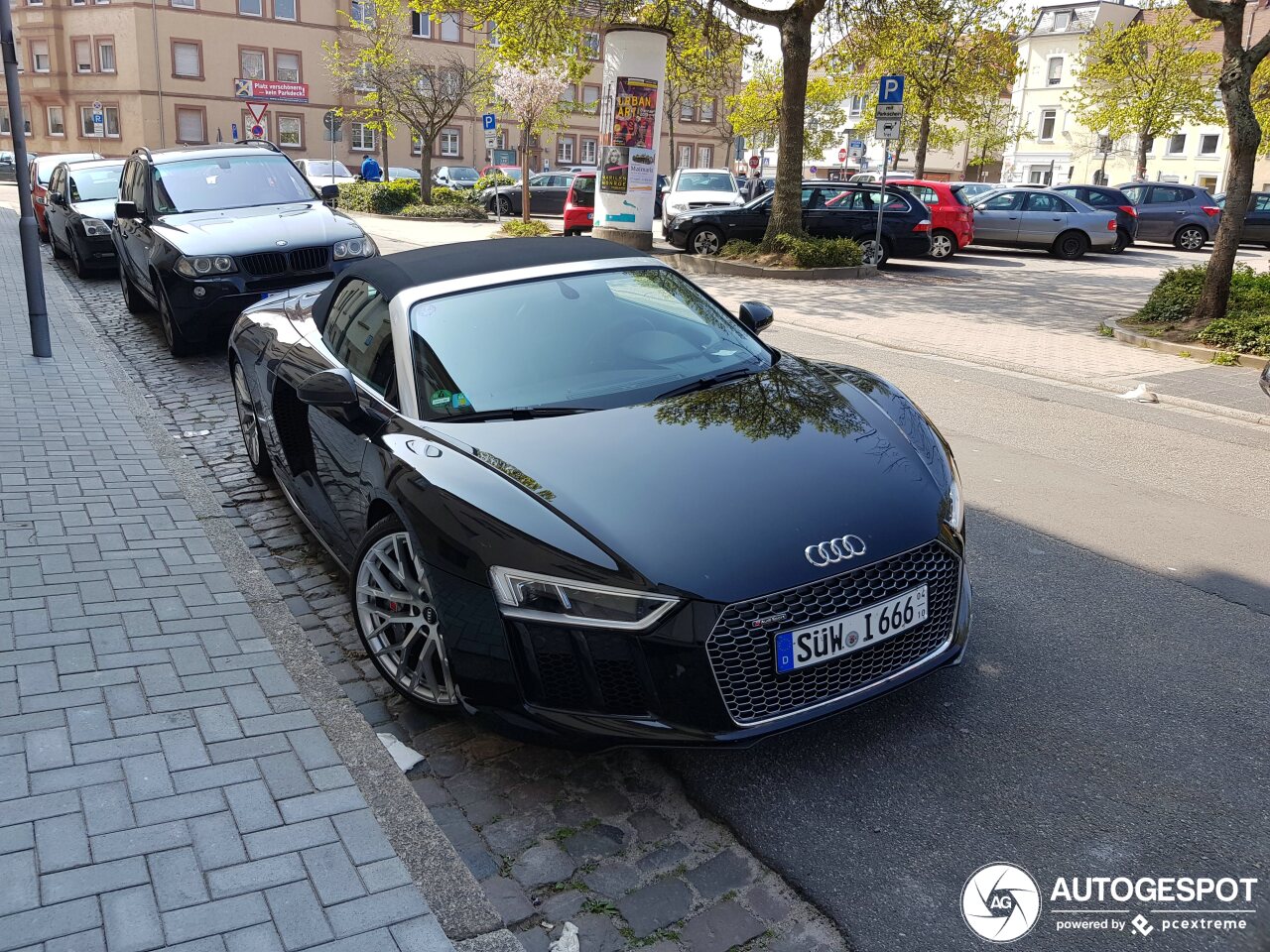 Audi R8 V10 Plus Spyder 2017