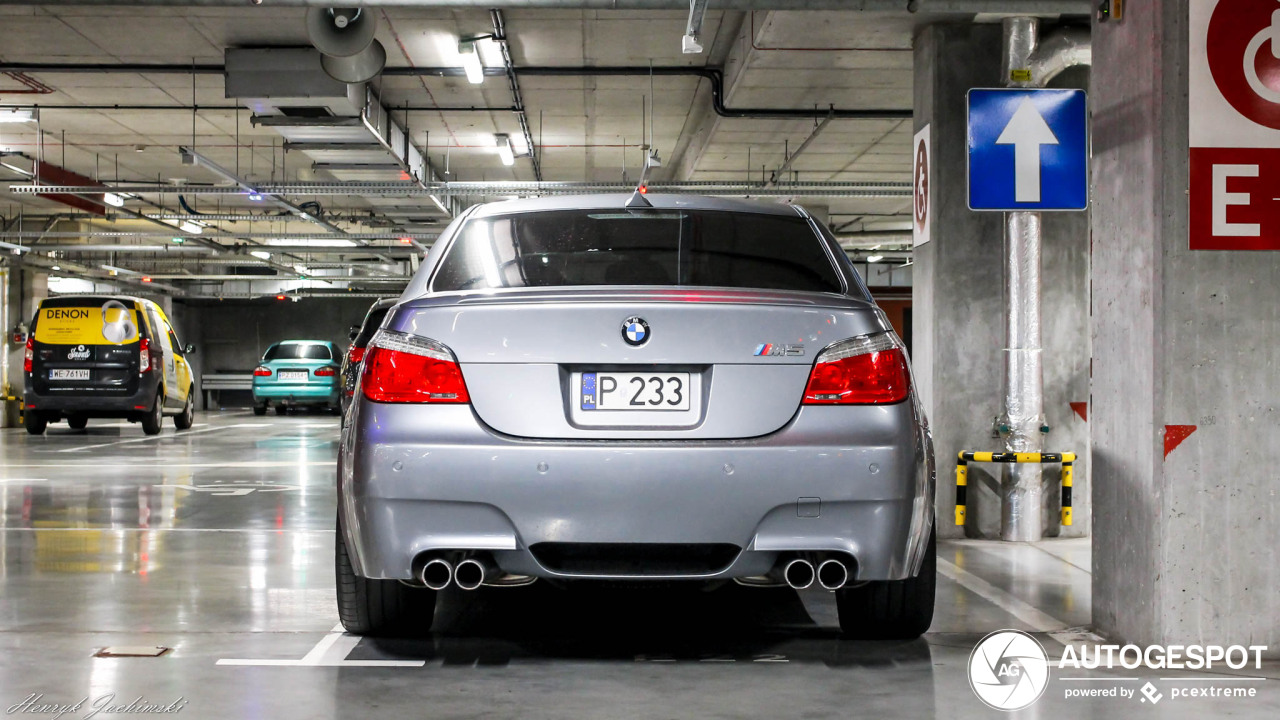 BMW M5 E60 2005