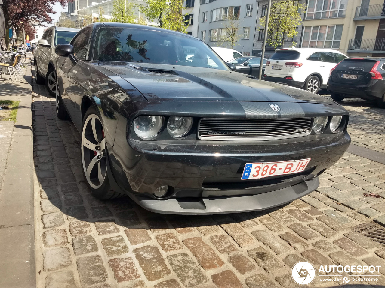 Dodge Challenger SRT-8