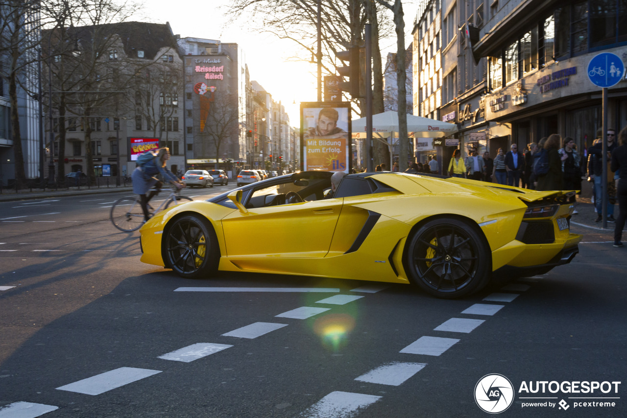 Lamborghini Aventador LP700-4 Roadster