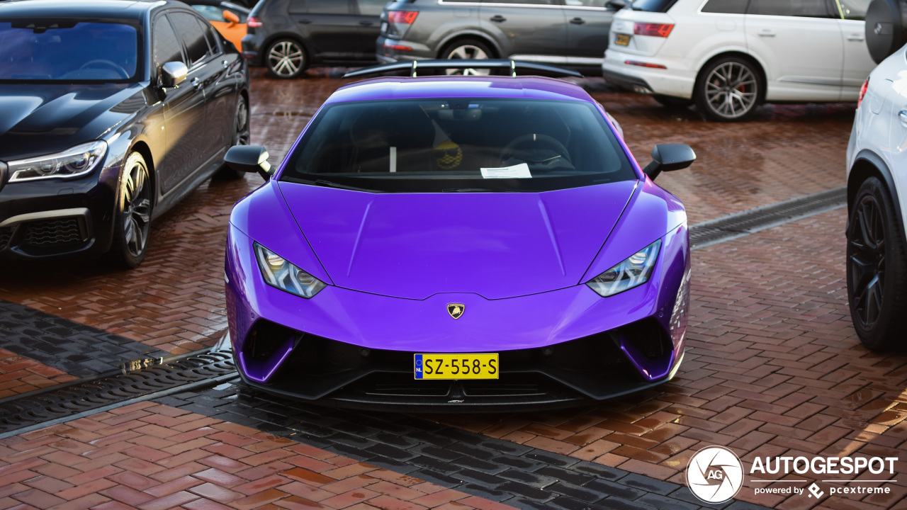 Lamborghini Huracán LP640-4 Performante