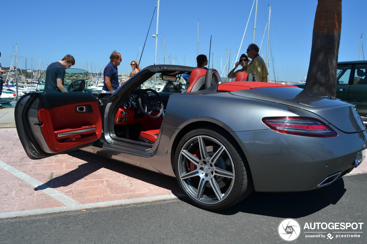 Mercedes-Benz SLS AMG Roadster