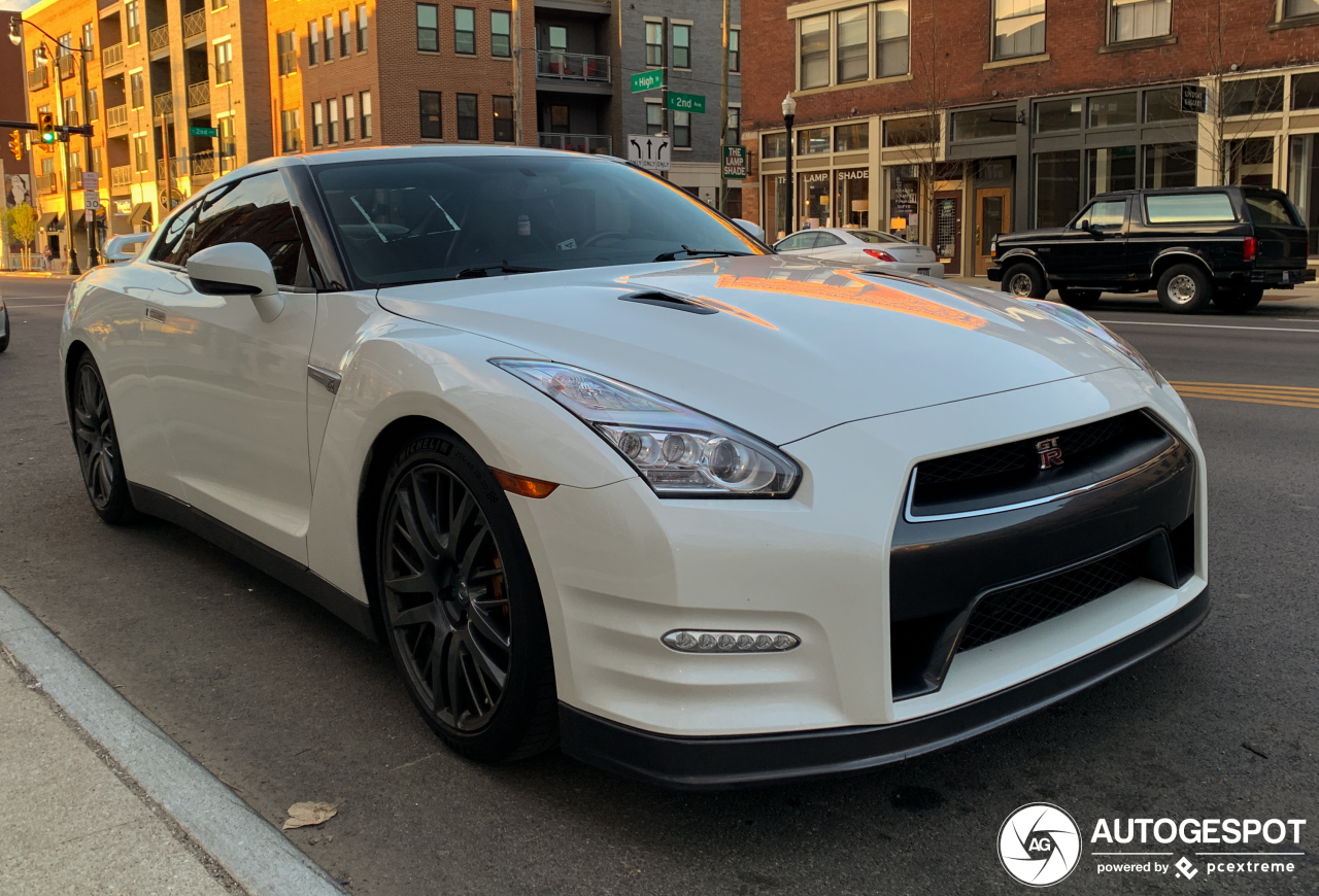 Nissan GT-R 2014