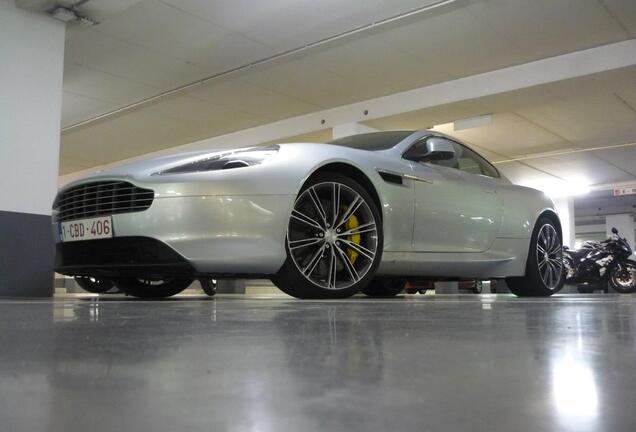 Aston Martin Virage 2011