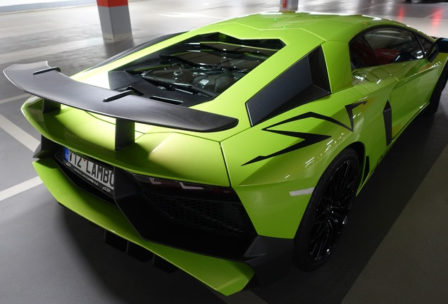 Lamborghini Aventador LP750-4 SuperVeloce