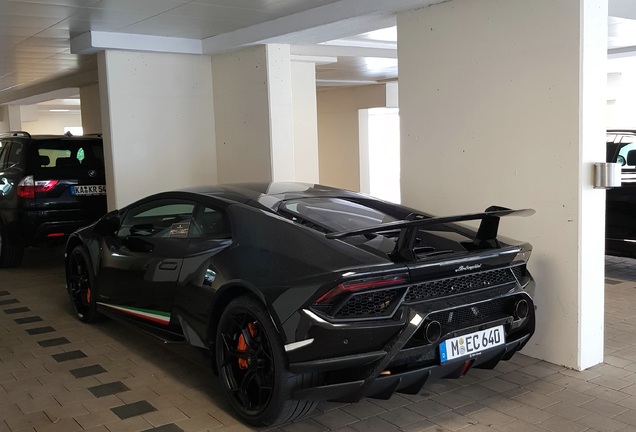 Lamborghini Huracán LP640-4 Performante