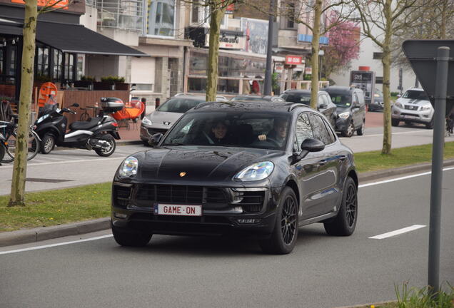 Porsche 95B Macan GTS