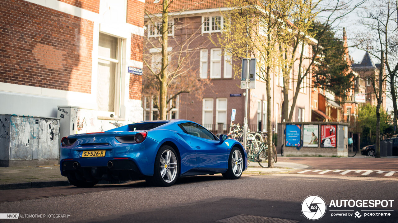 Ferrari 488 Spider