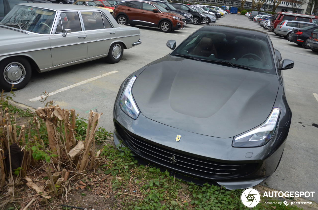 Ferrari GTC4Lusso