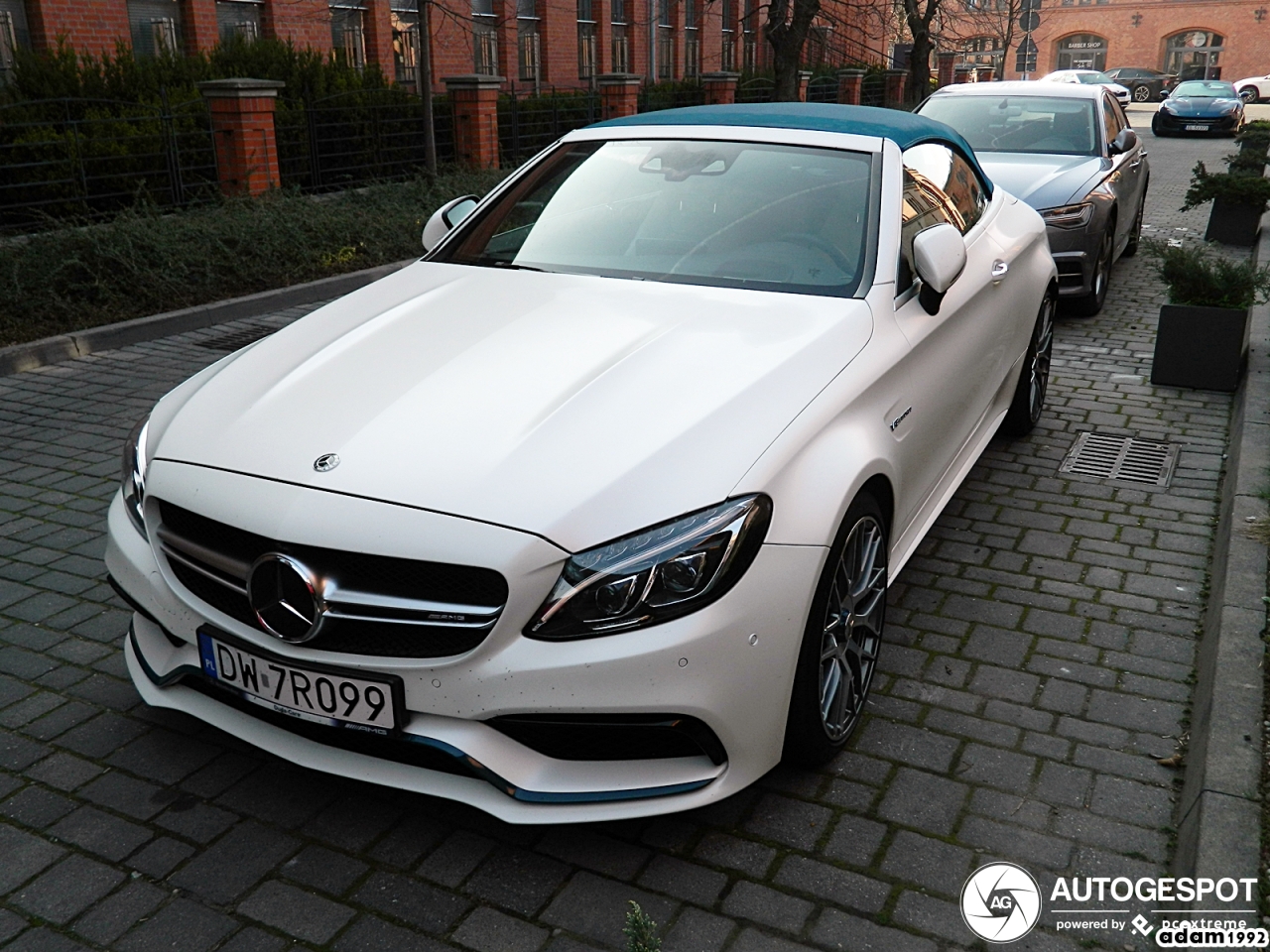 Mercedes-AMG C 63 S Convertible A205 Ocean Blue Edition