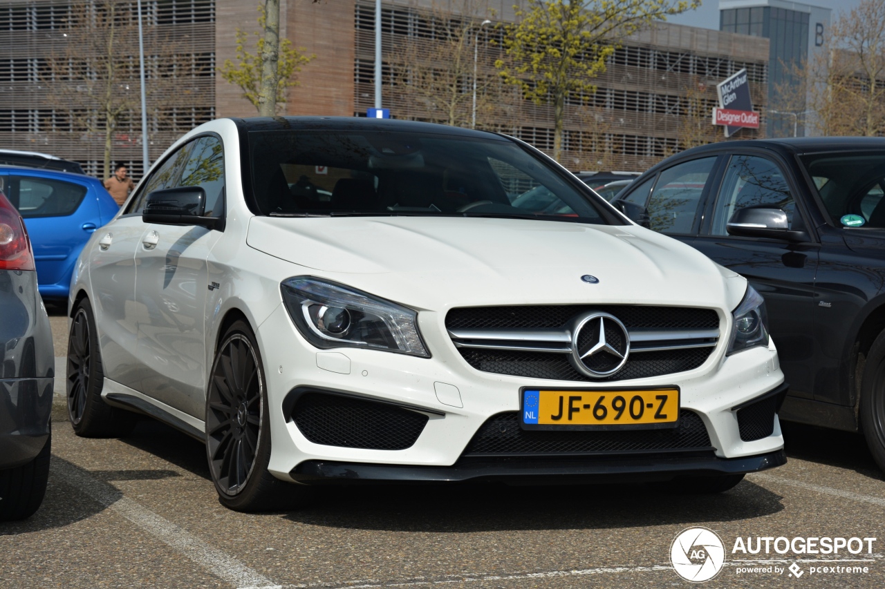 Mercedes-Benz CLA 45 AMG C117