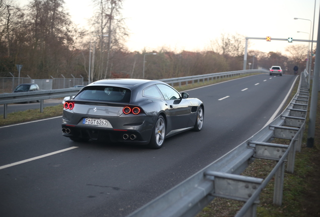 Ferrari GTC4Lusso