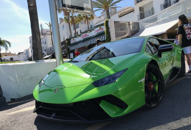 Lamborghini Huracán LP640-4 Performante