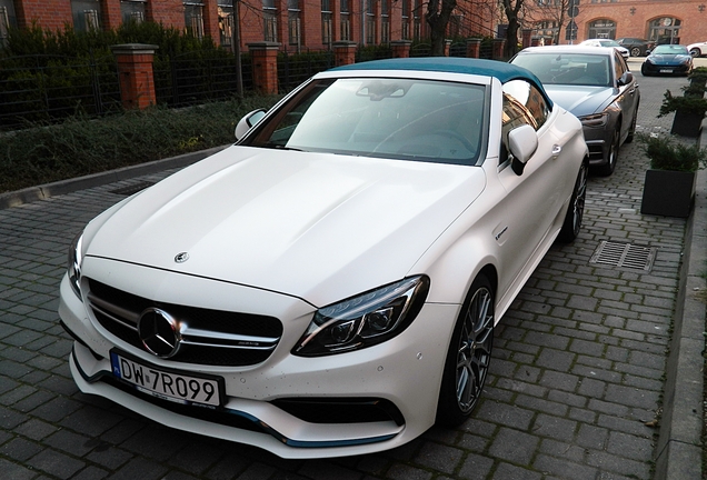 Mercedes-AMG C 63 S Convertible A205 Ocean Blue Edition