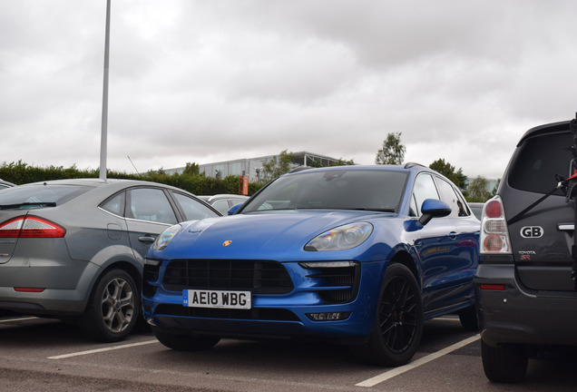 Porsche 95B Macan GTS