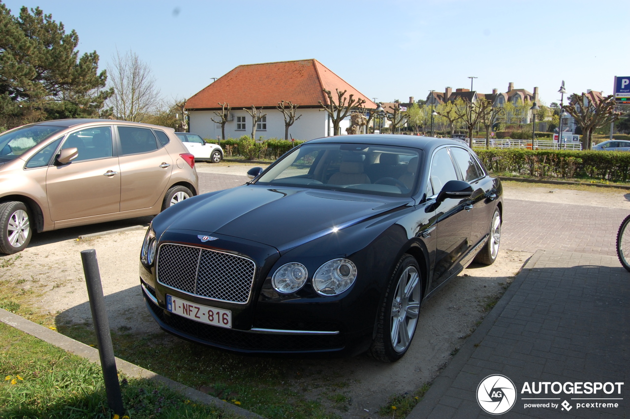 Bentley Flying Spur V8