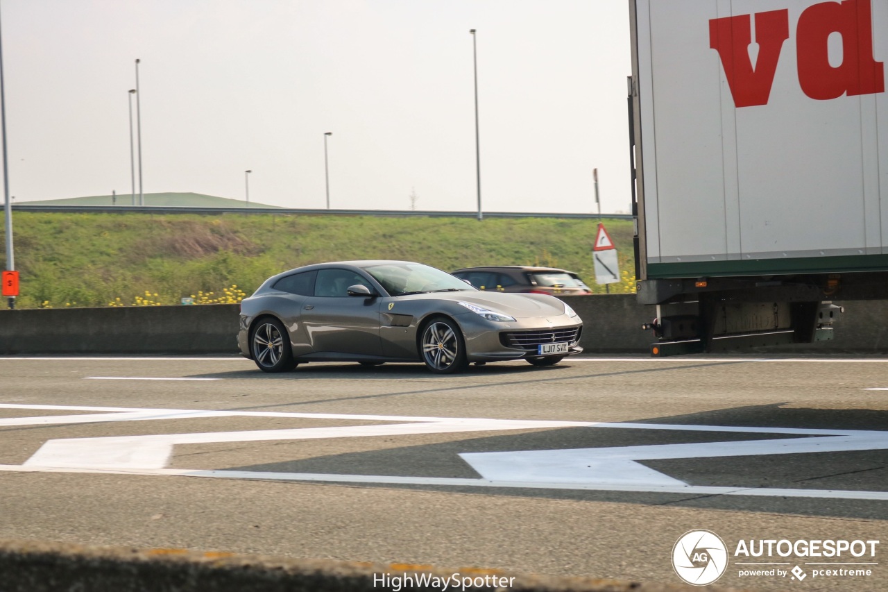 Ferrari GTC4Lusso