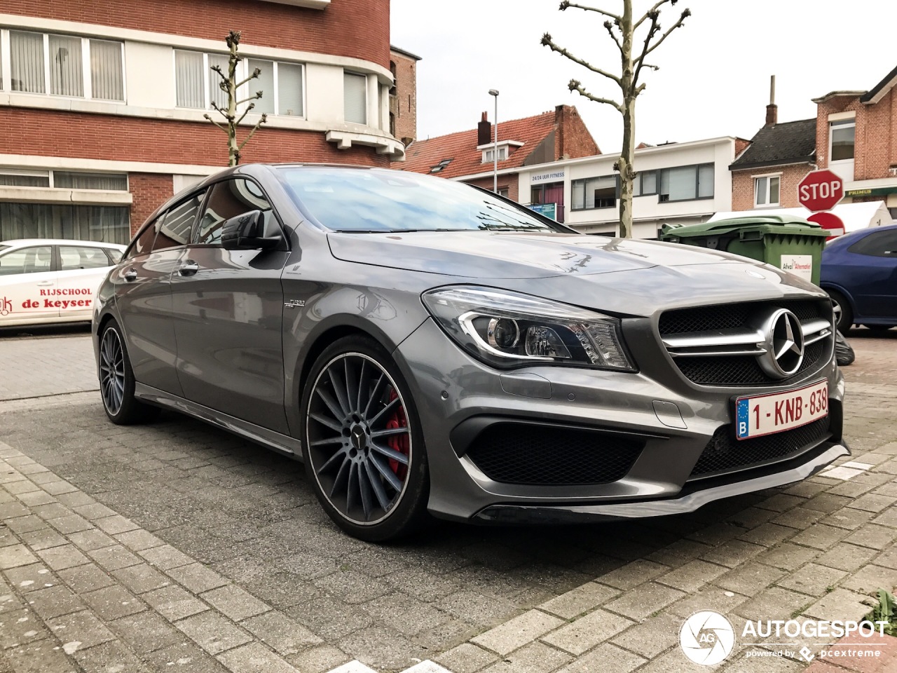 Mercedes-Benz CLA 45 AMG Shooting Brake