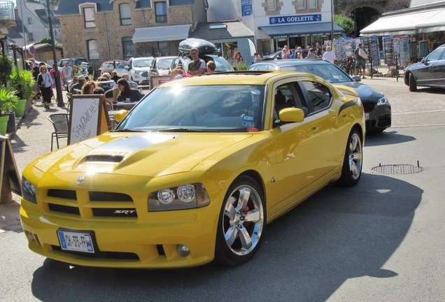 Dodge Charger SRT-8 Super Bee