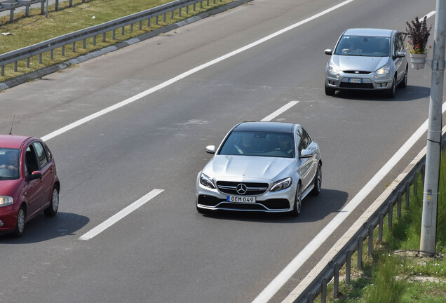 Mercedes-AMG C 63 S W205