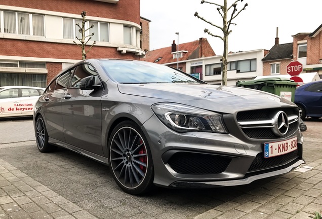 Mercedes-Benz CLA 45 AMG Shooting Brake