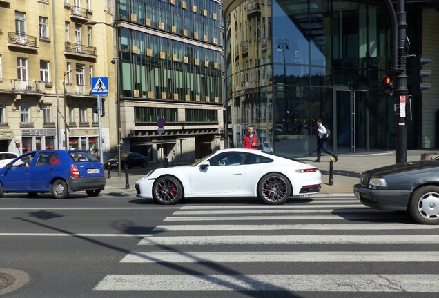 Porsche 992 Carrera 4S