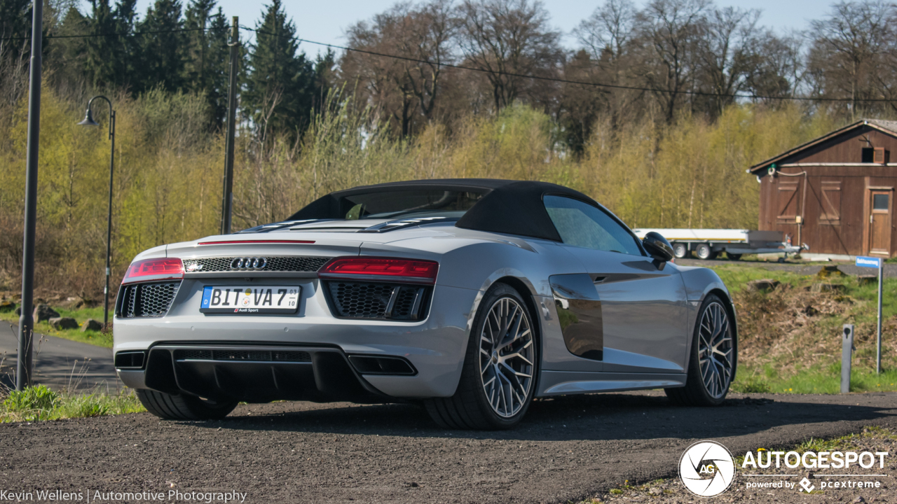 Audi R8 V10 Spyder 2016