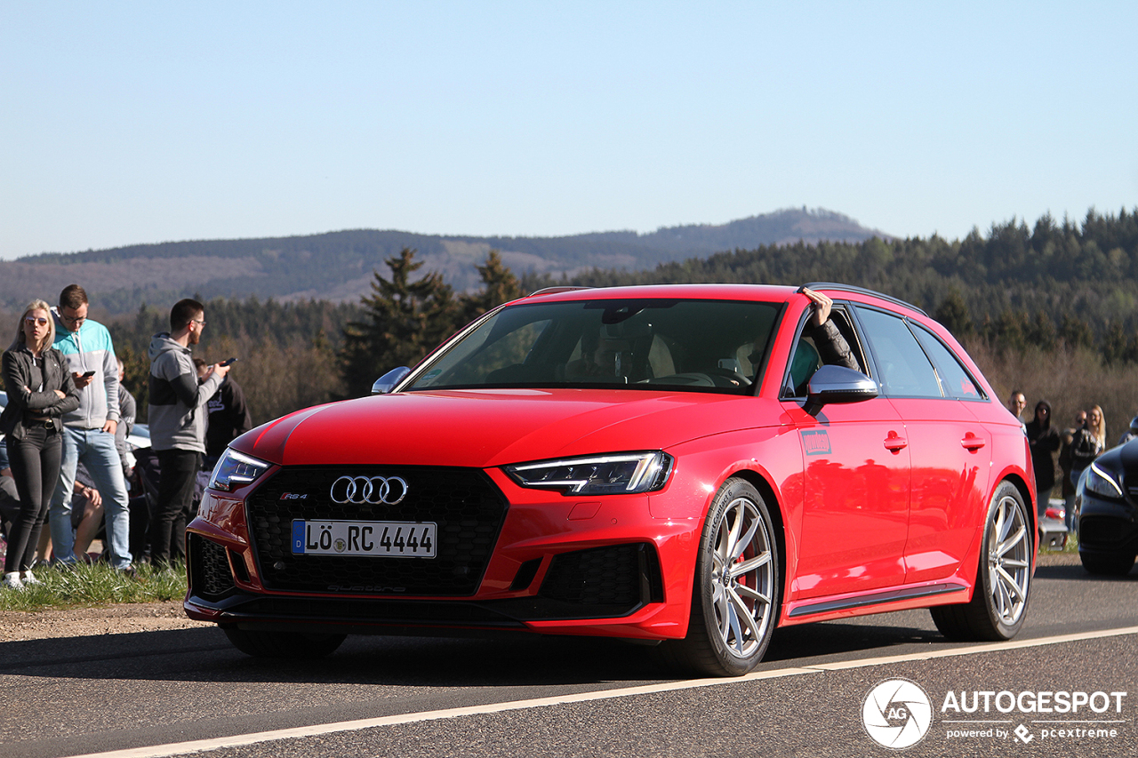 Audi RS4 Avant B9