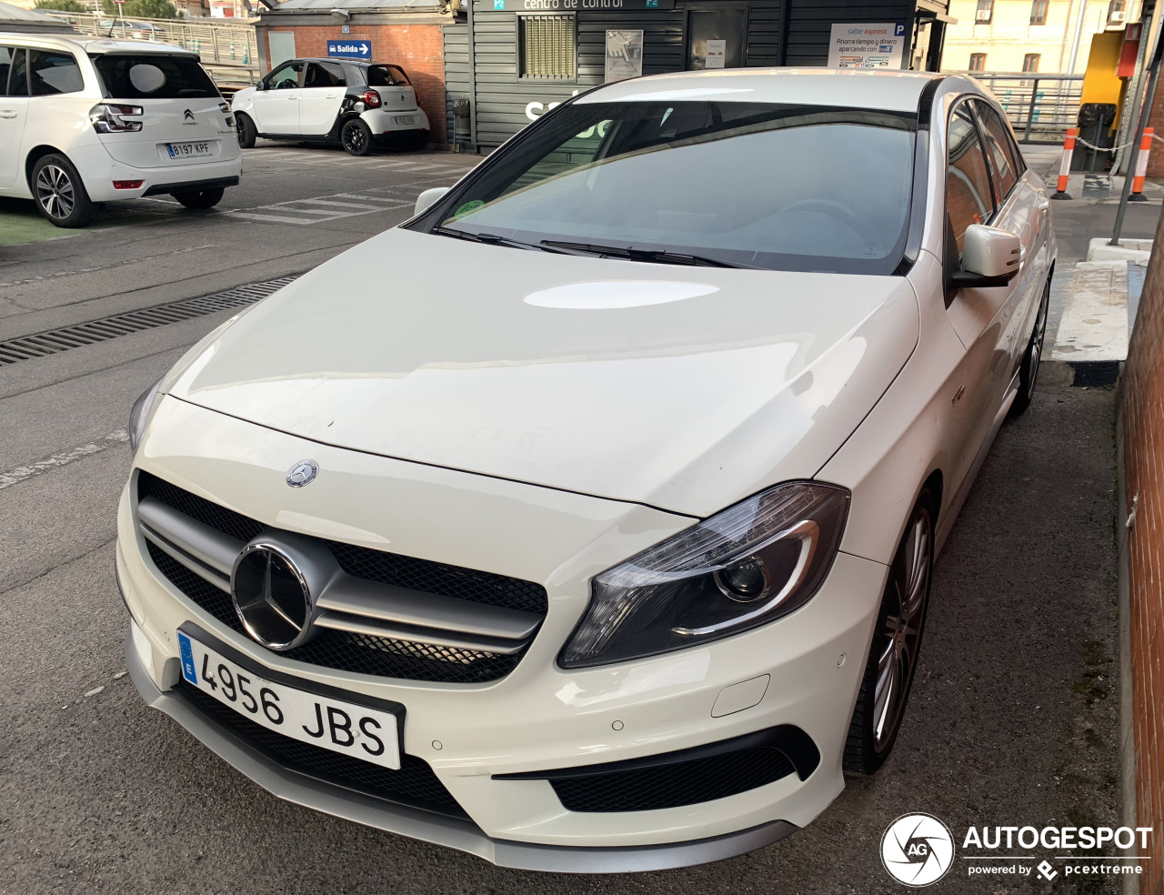 Mercedes-Benz A 45 AMG