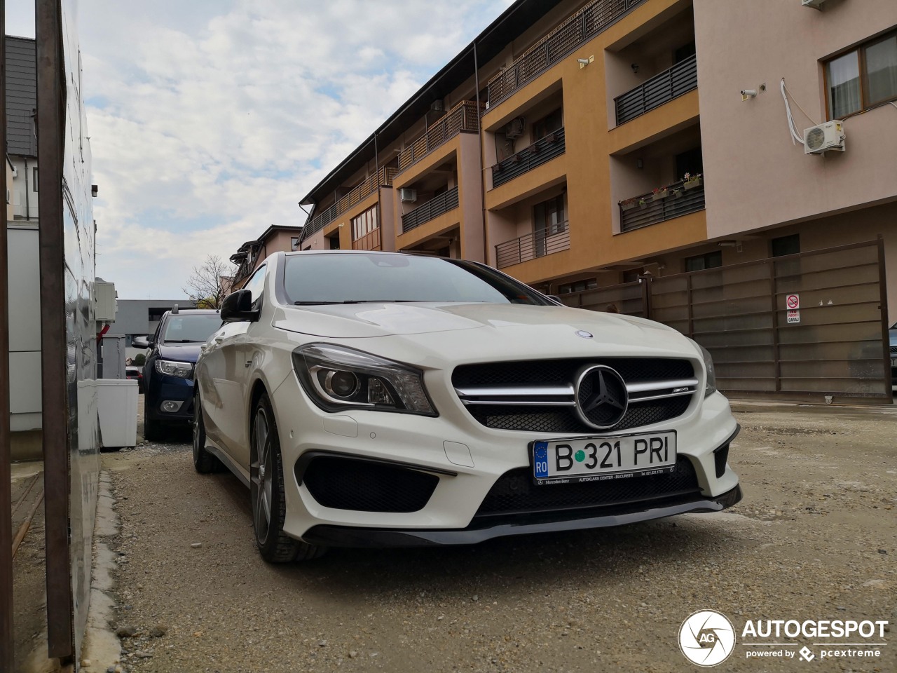 Mercedes-Benz CLA 45 AMG C117