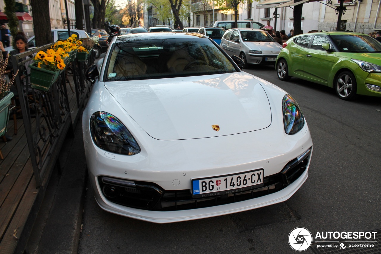 Porsche 971 Panamera Turbo S E-Hybrid