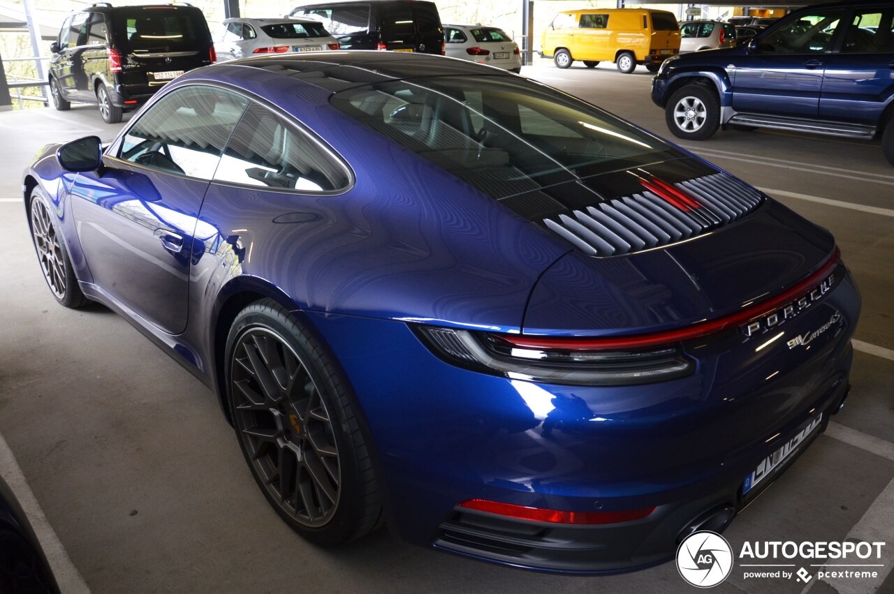 Porsche 992 Carrera 4S