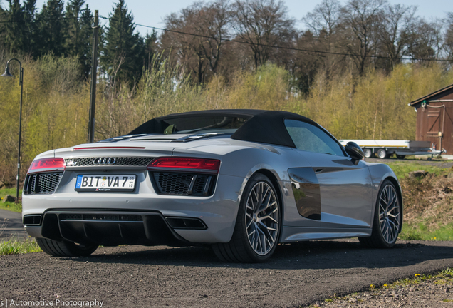 Audi R8 V10 Spyder 2016