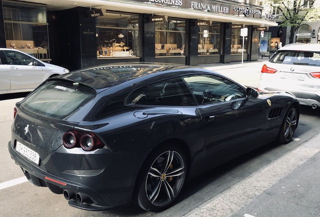 Ferrari GTC4Lusso