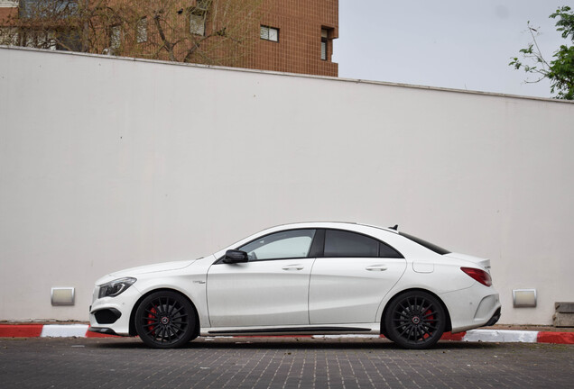 Mercedes-Benz CLA 45 AMG C117