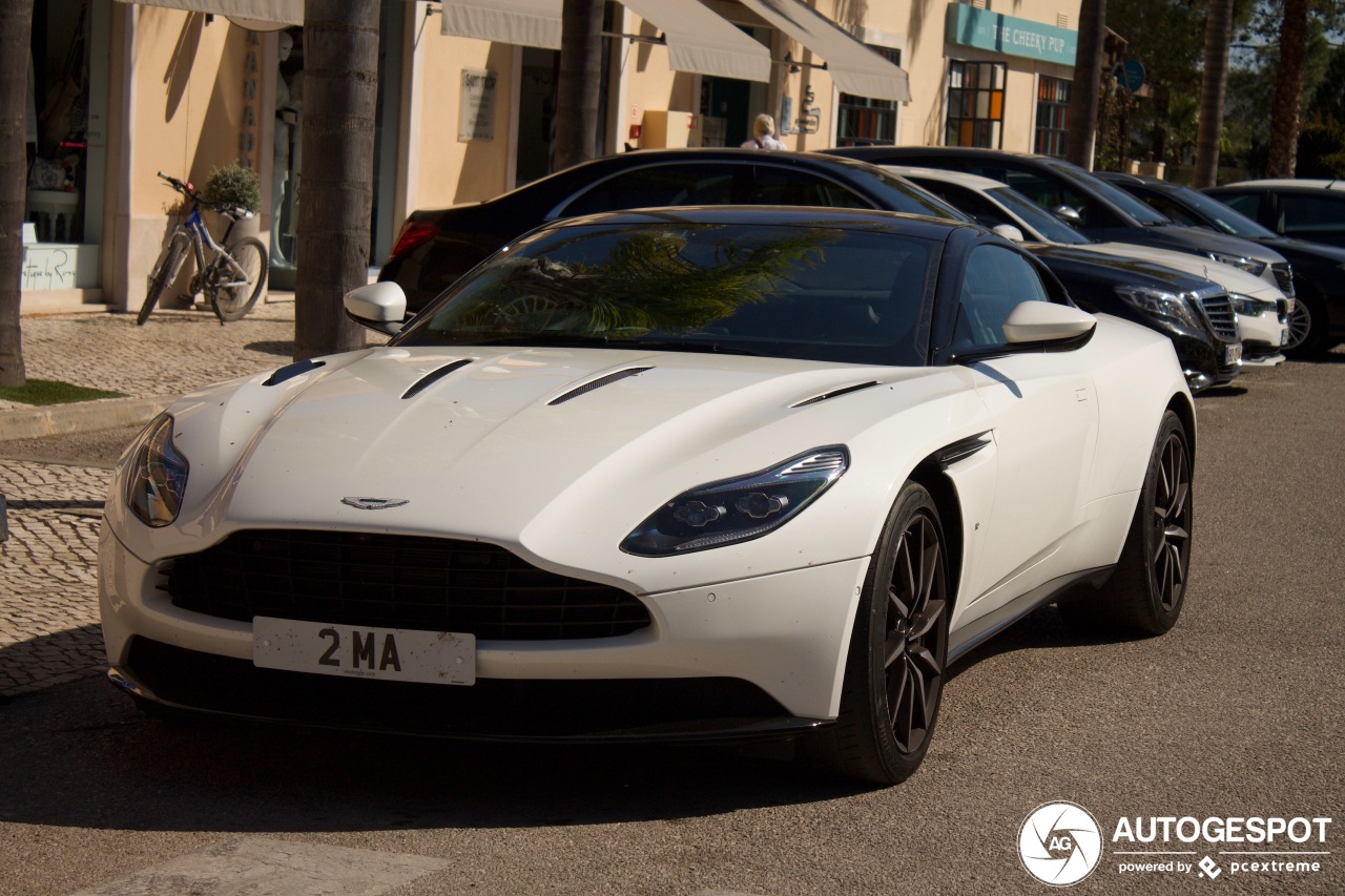 Aston Martin DB11