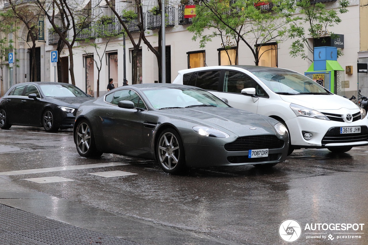 Aston Martin V8 Vantage