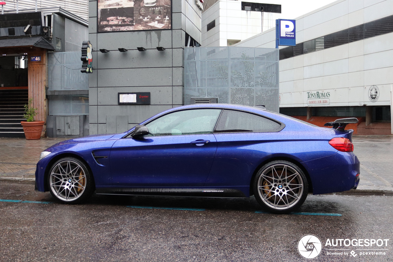 BMW M4 F82 CS