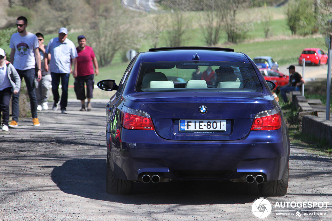 BMW M5 E60 2005