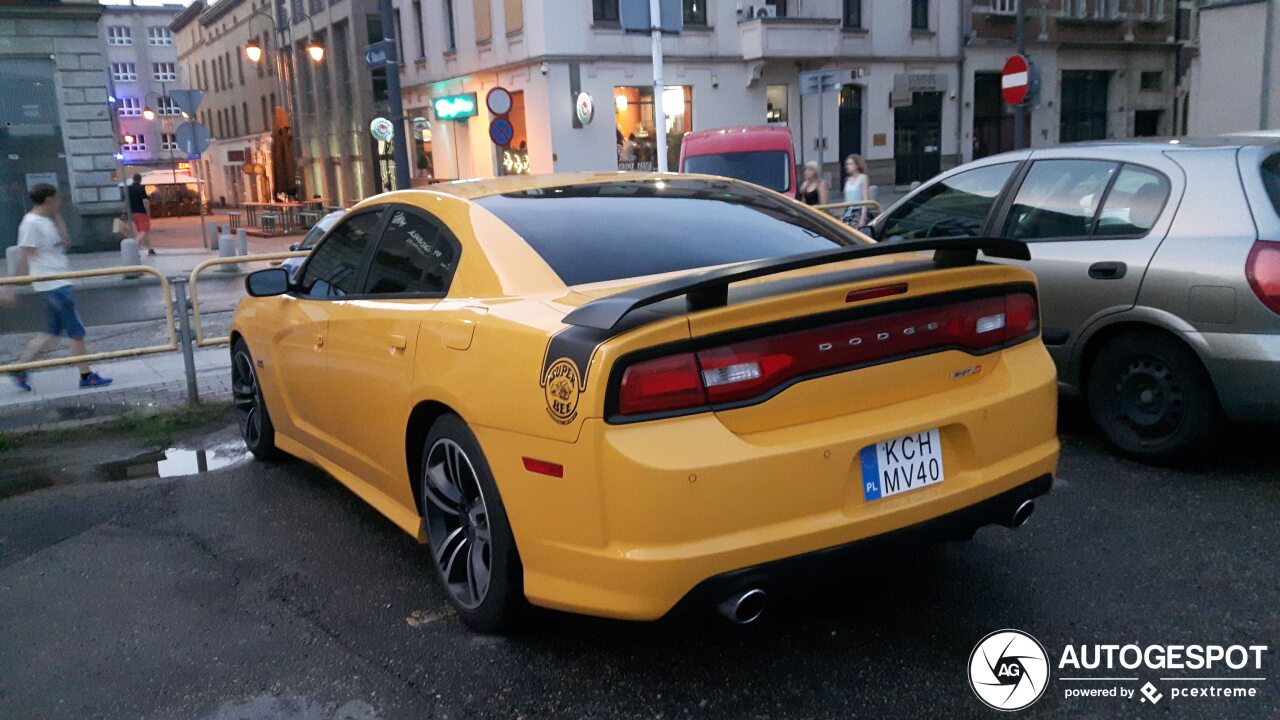 Dodge Charger SRT-8 Super Bee 2012